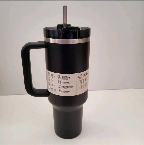 Stanley "BLACK GLOW" 40 oz Flowstate Quencher Tumbler w/ straw & handle. NEW - Picture 3 of 6